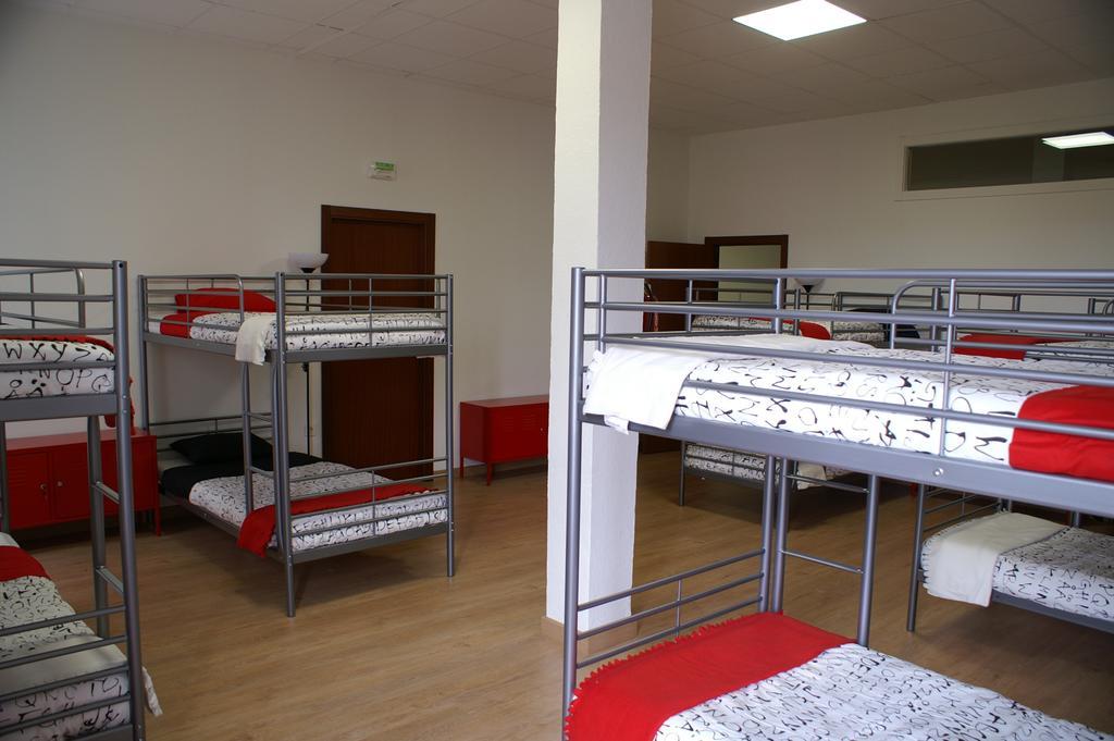 Grelo Hostel Ourense Rum bild